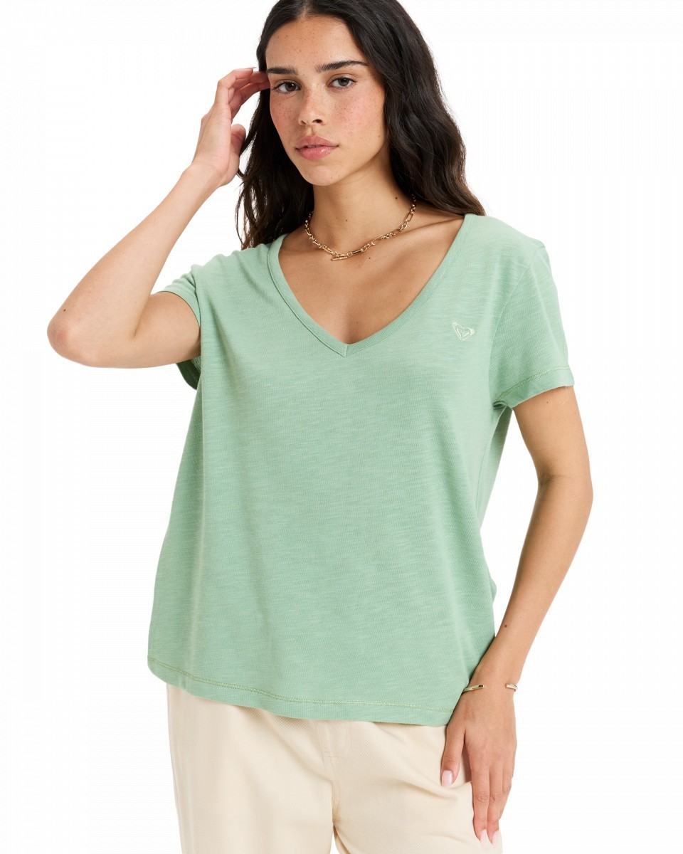 Женская футболка Is Flowing Top V 2399₽