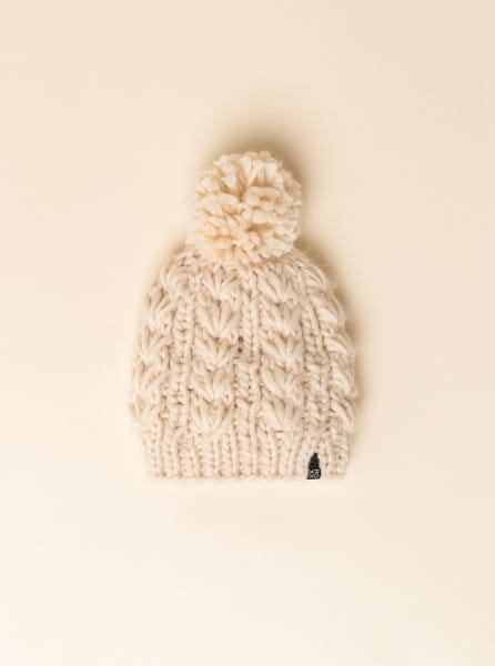 Белые шапка-бини winter