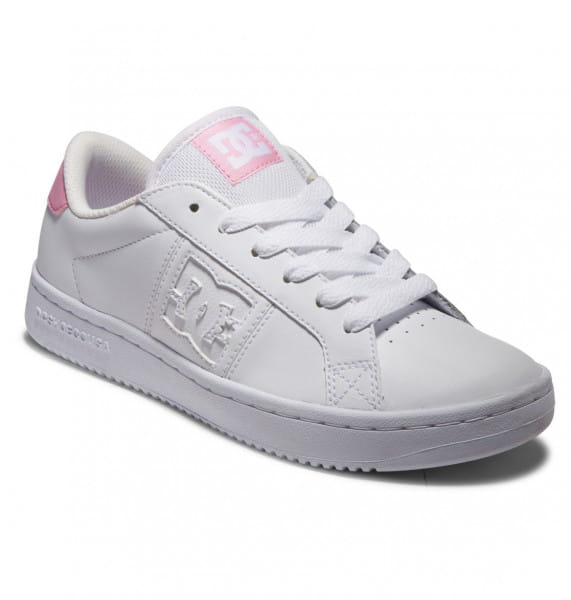 ���� Striker