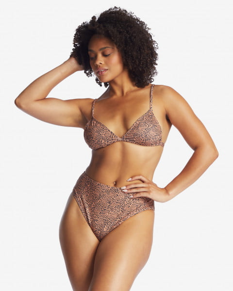 .//  /    Hidden Shore High Maui