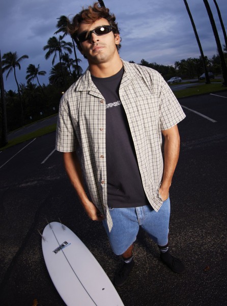 ������� ������� � �������� ������� Saturn Casual