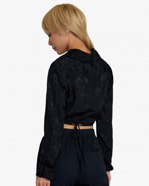 .//  /  Invisible Man