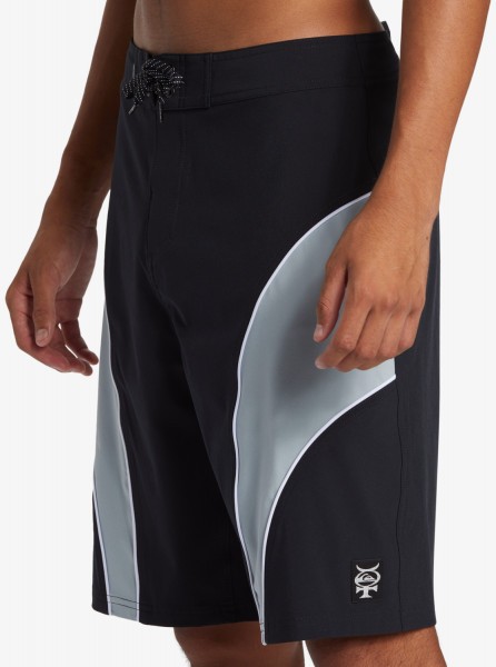 .///   Mercury Slash Panel 20"