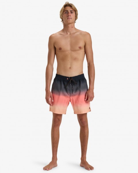 .//    /   All Day Fade Layback 16"