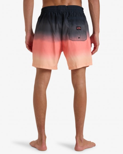 .//    /   All Day Fade Layback 16"