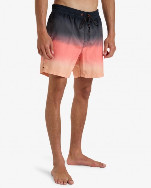 .//    /   All Day Fade Layback 16"