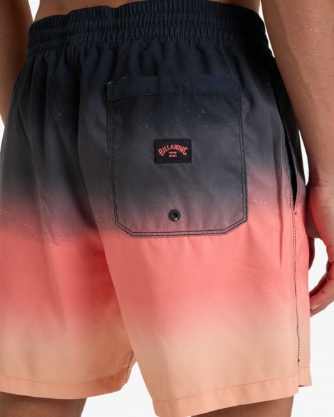 .//    /   All Day Fade Layback 16"