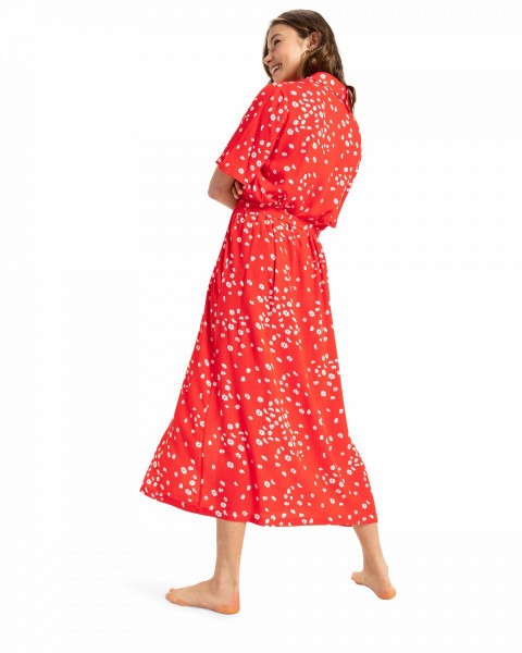 .//  /  Island Escape Printed