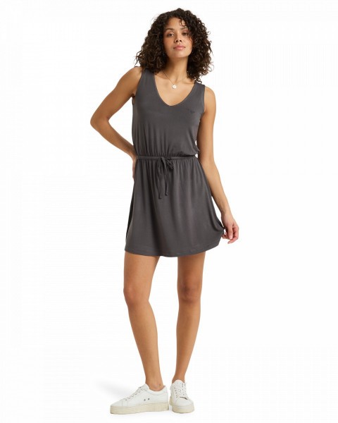 .//  /  Low Tides Dress Solid