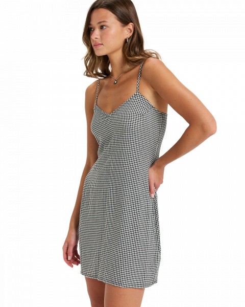 .//  /  Salty Siren Mini