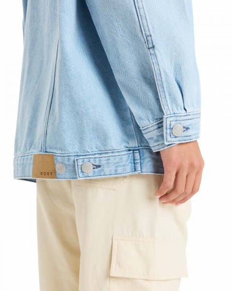 .// /   The Ocean Is Calling