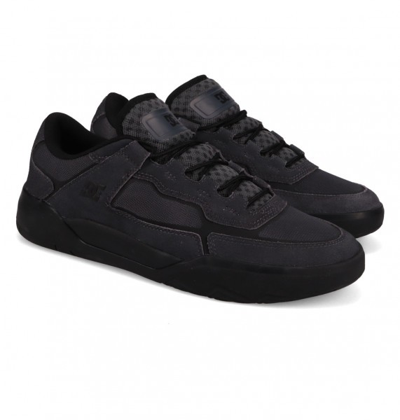 .//  /   DC METRIC S