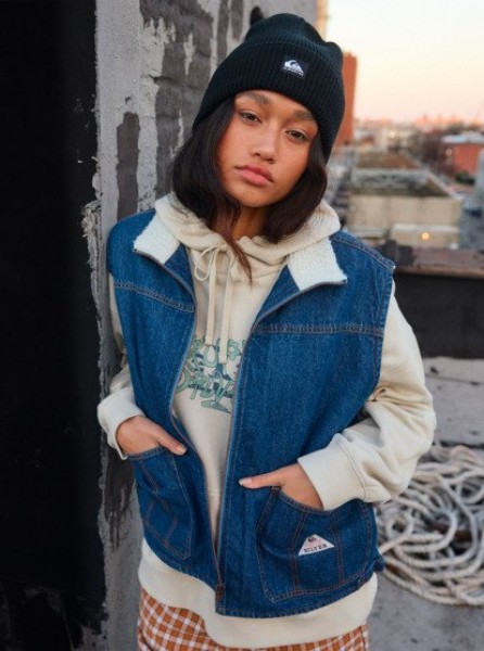 ����� road by night lined