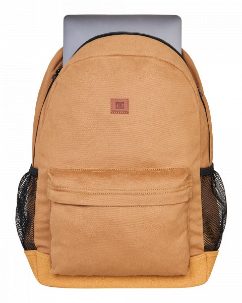 .//  /  Backsider Canvas