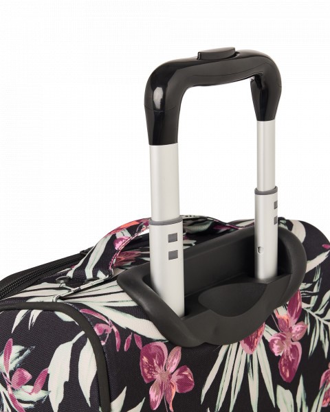 .//  /  Cabin Island