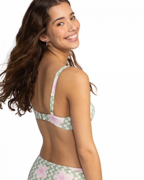 ./ //   Hibiscus Daze