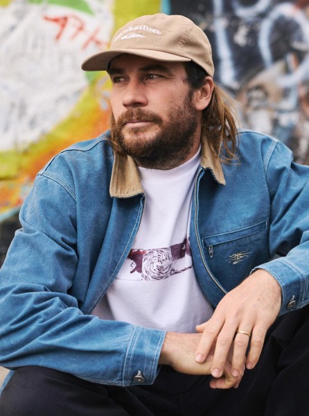 ��������