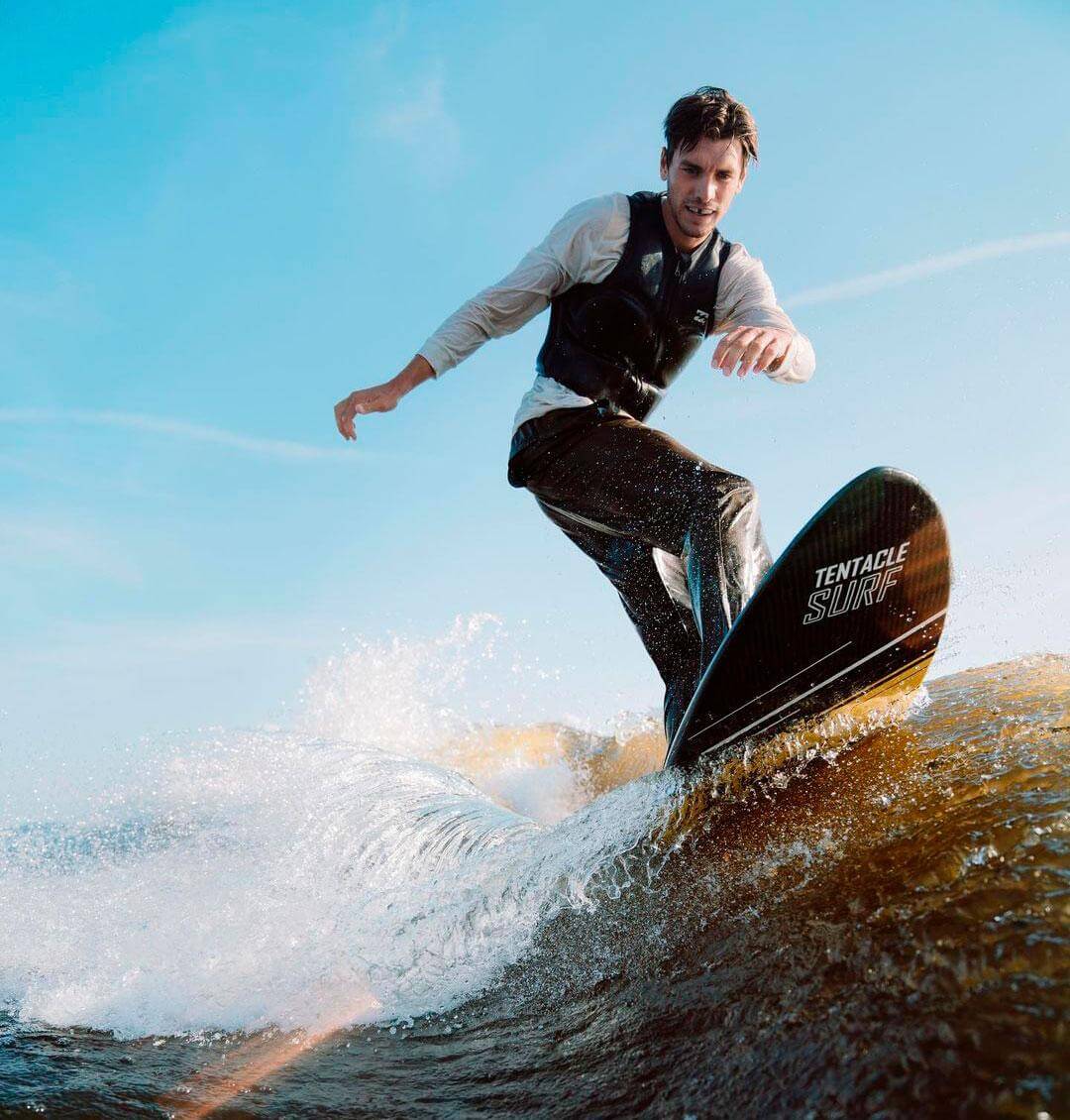 Прорайдер Billabong Никита Терсков рассказывает про лучшие вейк-парки России